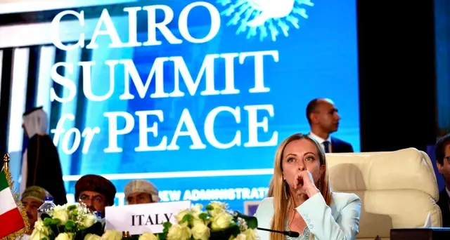 Meloni: 'Fare l'impossibile, la soluzione corretta è due Stati'