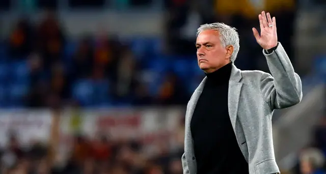 Roma: l'addio sui social di Mourinho 'lacrime ed eternità'