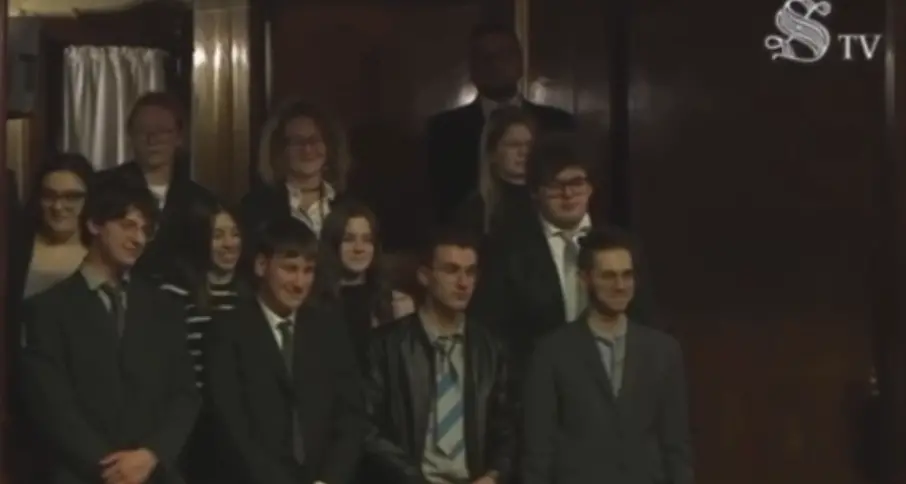I coscritti diciottenni di Folgaria in visita al Senato, e il presidente La Russa li saluta con un \"amarcord\"