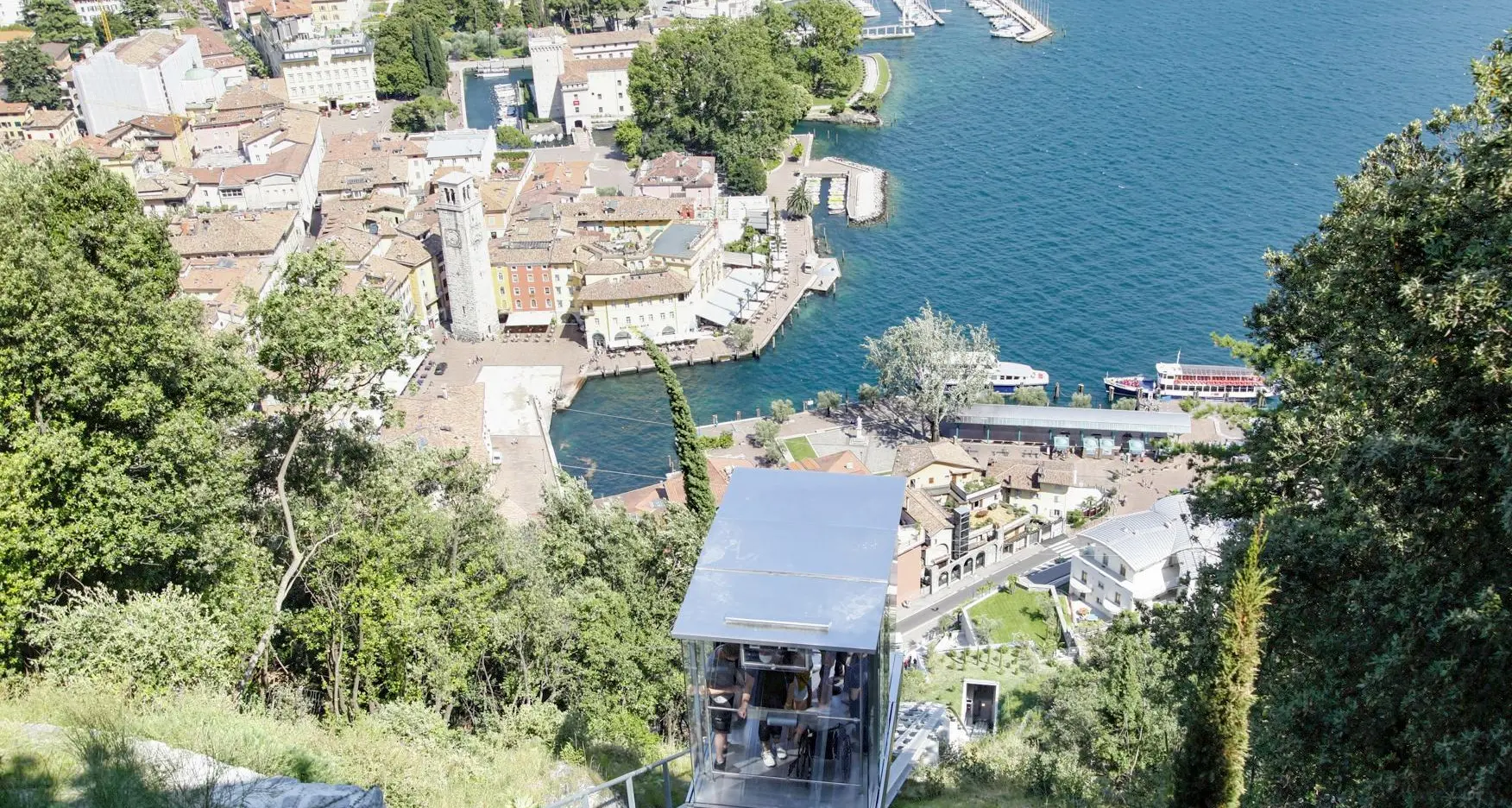 Riva: l'ascensore del Bastione è... sempre fermo ed è stato necessario cambiare tutte le funi