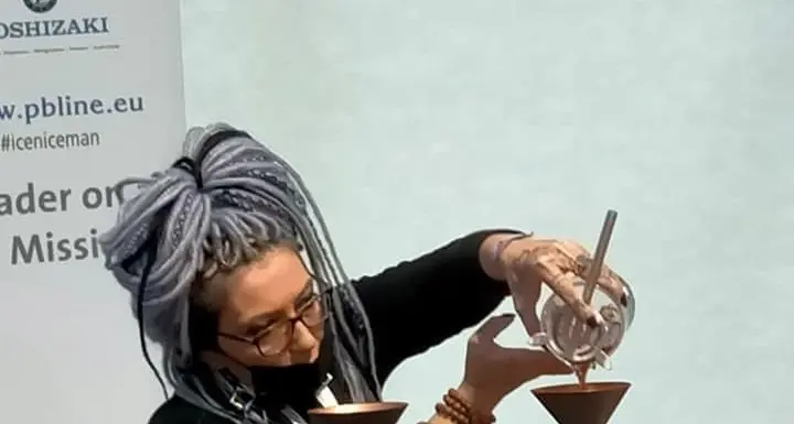 La regina dei cocktail: la trentina Linda Gentilini trionfa al Merano Wine Festival come «miglior bartender»