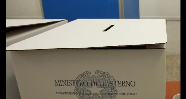 Ballottaggi: Romito 'consegnata a elettore scheda già votata'