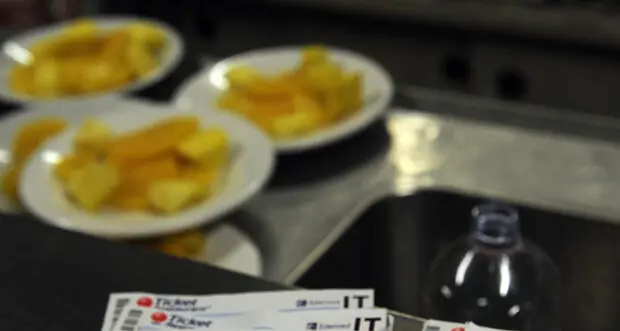 In Trentino martedì sciopero della ristorazione collettiva: pausa pranzo a rischio