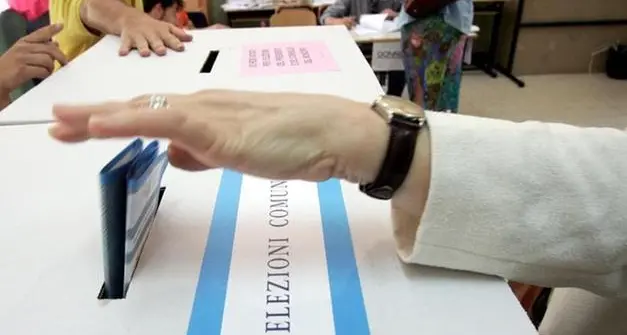 Dalle 7 alle 22 si vota in 154 Comuni, in 254 per il posto di sindaco