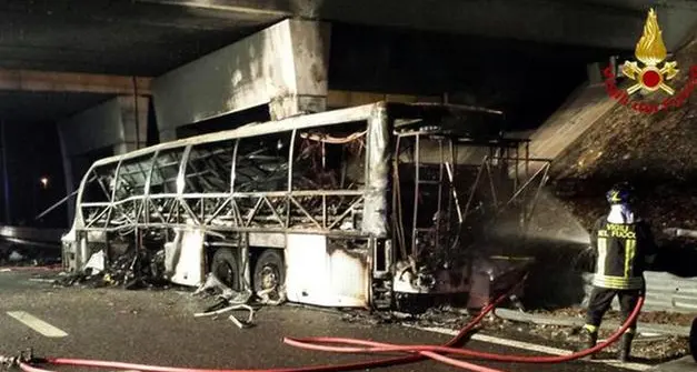 Pullman precipitato a Mestre, i precedenti: tragedie anche a Verona e Brunico