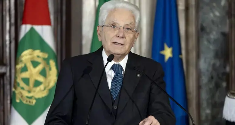 Mattarella agli italiani: “'Mai come adesso la pace grida la sua urgenza\"
