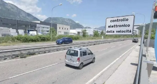 Autovelox e semafori intelligenti in funzione dal 19 settembre: attivi sull’asse via Brennero–via Bolzano–via Alto Adige. Tutto quello che dovete saper