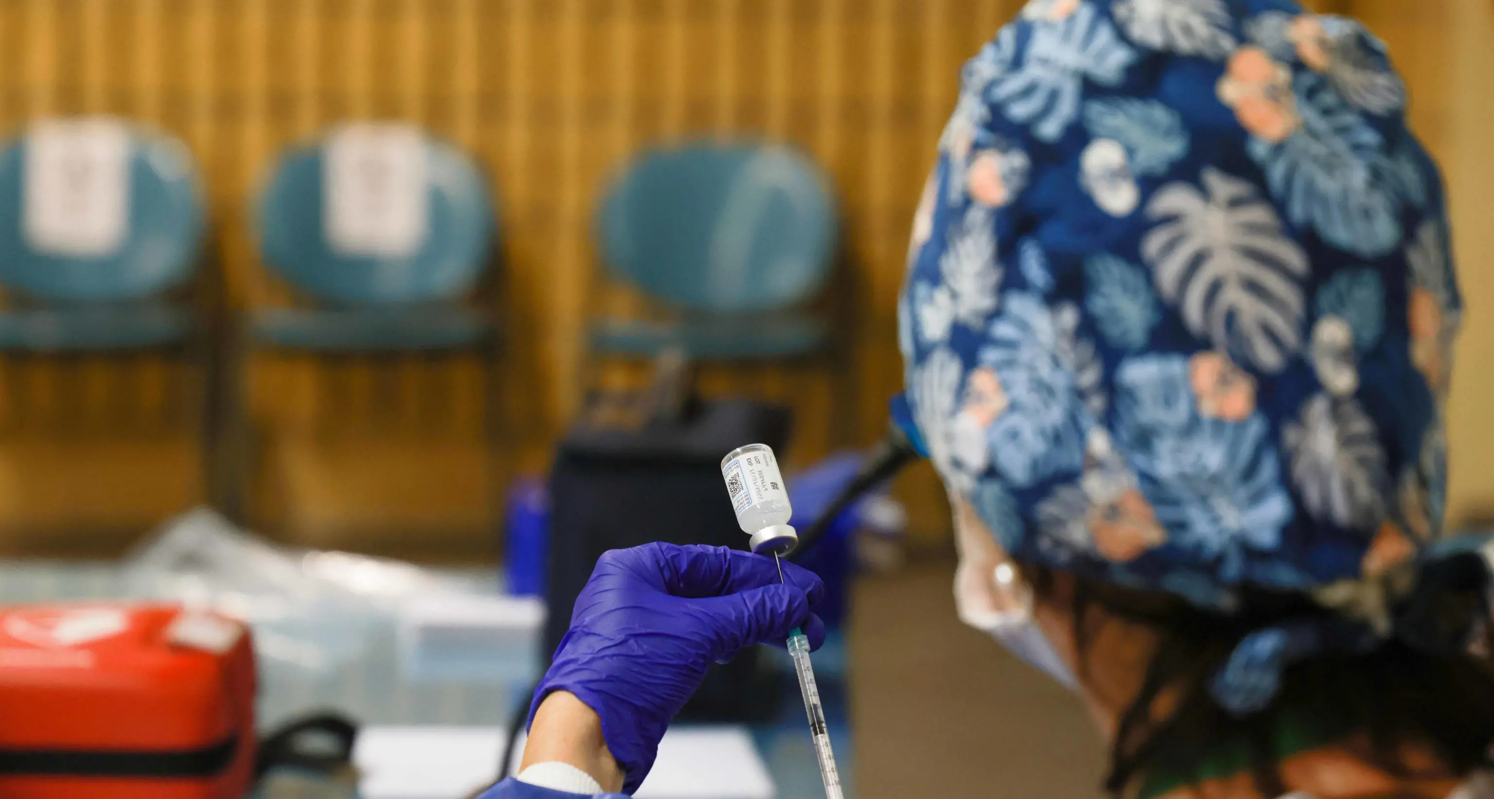 Lettera di diffida dell’Azienda Sanitaria agli operatori no-vax: vaccinatevi, o sospensione