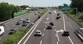 Autostrade, multe fino a 3.389 euro: cosa rischia chi sfida il nuovo Tutor