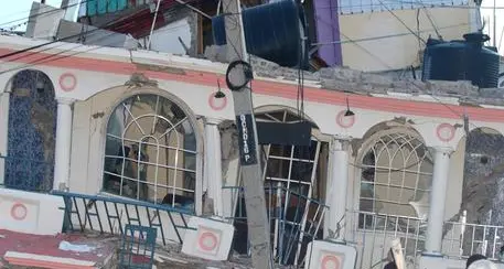 Terremoto a Haiti, le vittime sono almeno 724