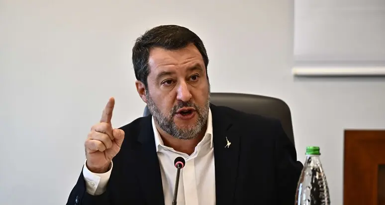 Salvini al Festival: «Avremo la rete ferroviaria più moderna ed efficiente d'Europa»