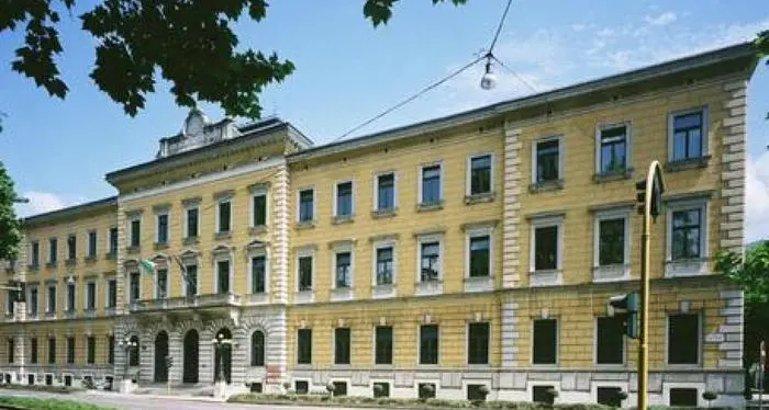 Il racconto shock: «Violentata nella stanza presa in affitto a Trento». Iniziato il processo