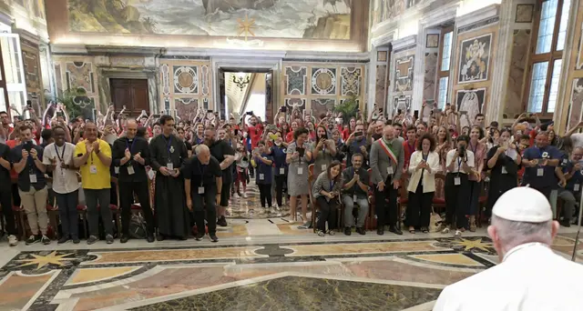 Sinodo: il Papa coinvolge la rete con \"missionari digitali\"