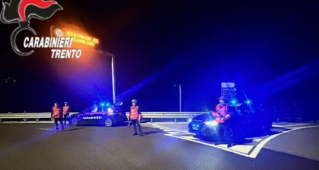 Giudicarie, duemila euro di multe e 36 punti tolti: il bilancio dei controlli in una festa paesana
