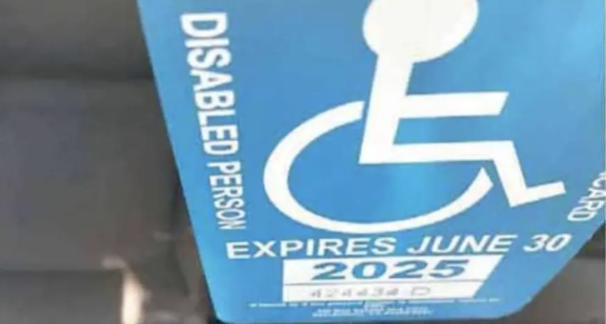 Contrassegno per disabili emesso negli Usa, multa annullata: risarcito
