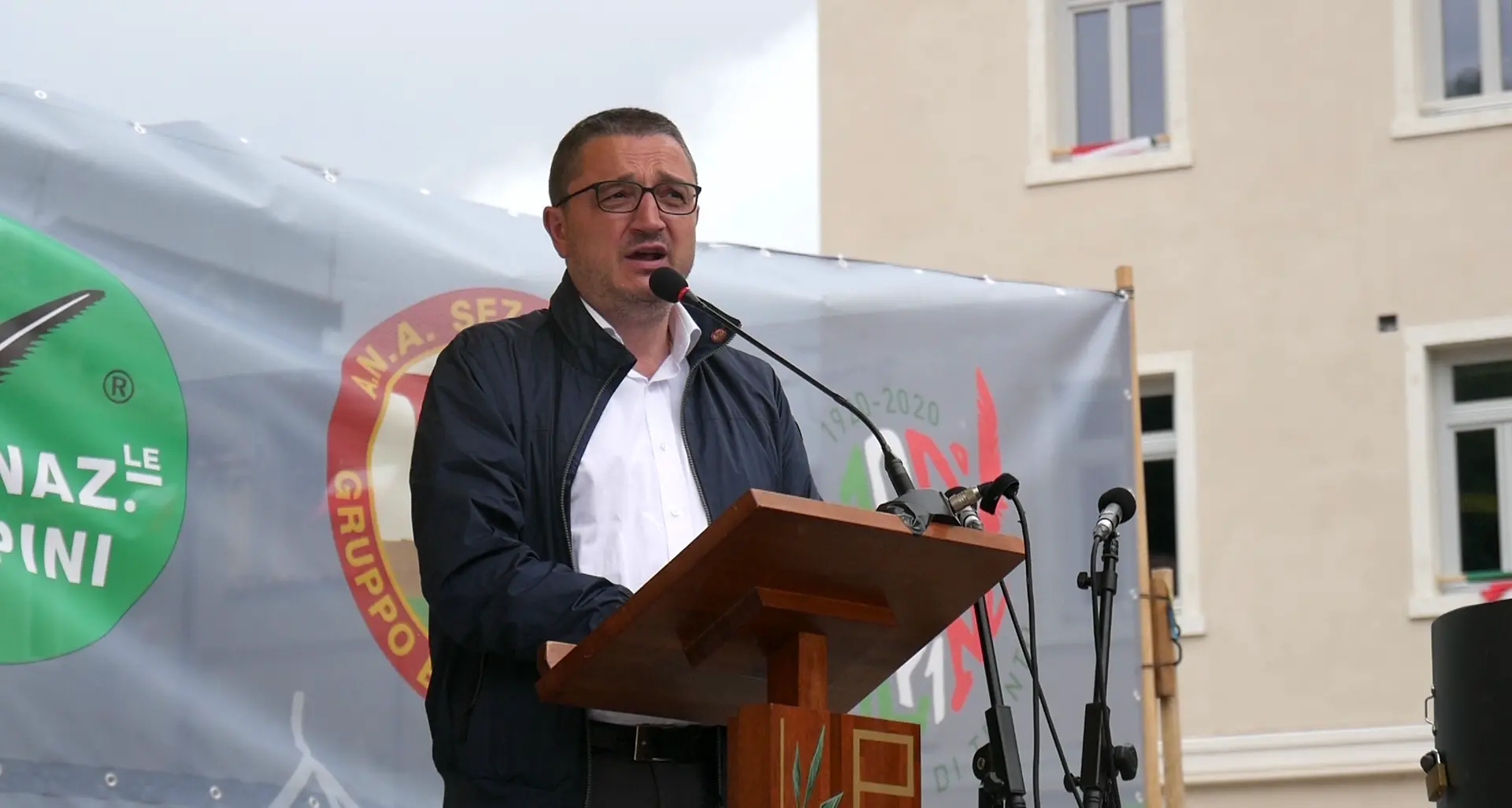 Alpini di Borgo, grande festa per i 100 anni di fondazione del gruppo. Frizzi: “Ripristinare il servizio militare”