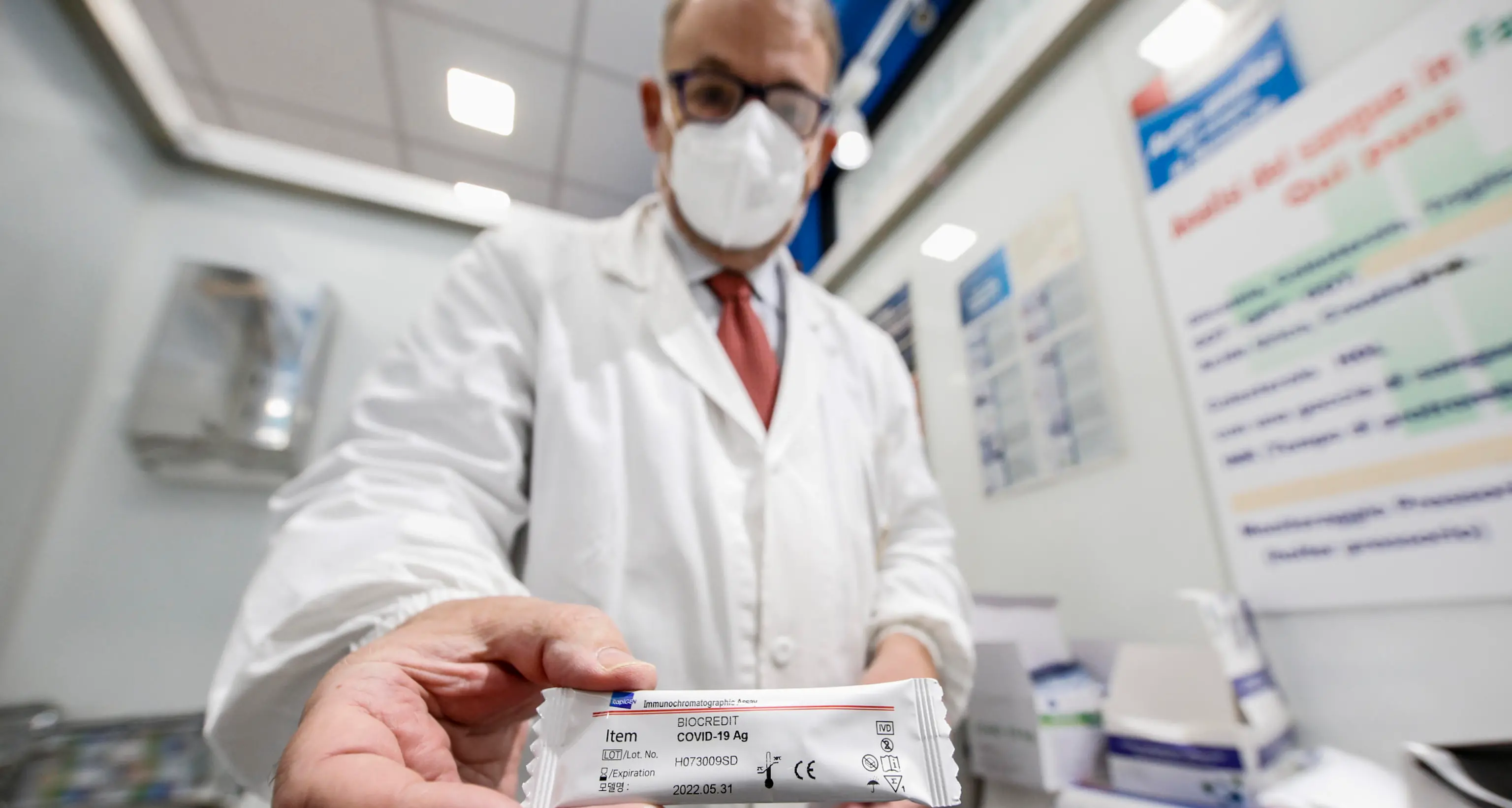 L'allarme Gimbe: contagi aumentati dell'80% in una settimana, in Trentino 11 mila casi per 100 mila abitanti