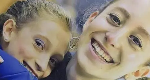 Cugine pattinatrici morte in A22: condannati a 2 anni sia l'autista del camion che la conducente dell'auto