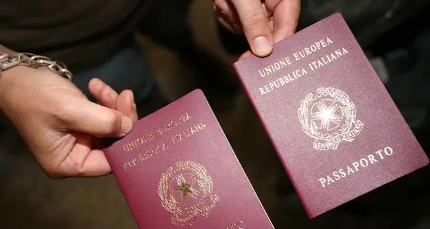 Caos passaporti, più personale per smaltire le code: le parole del questore di Trento Maurizio Improta
