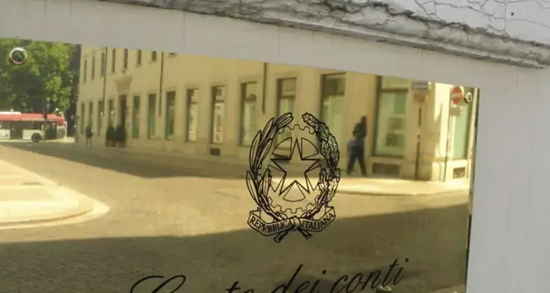 Soccorso alpino, Alimonta risarcirà per le divise in esubero