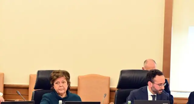 8 marzo: Csm si apre con applauso a presidente Cassazione
