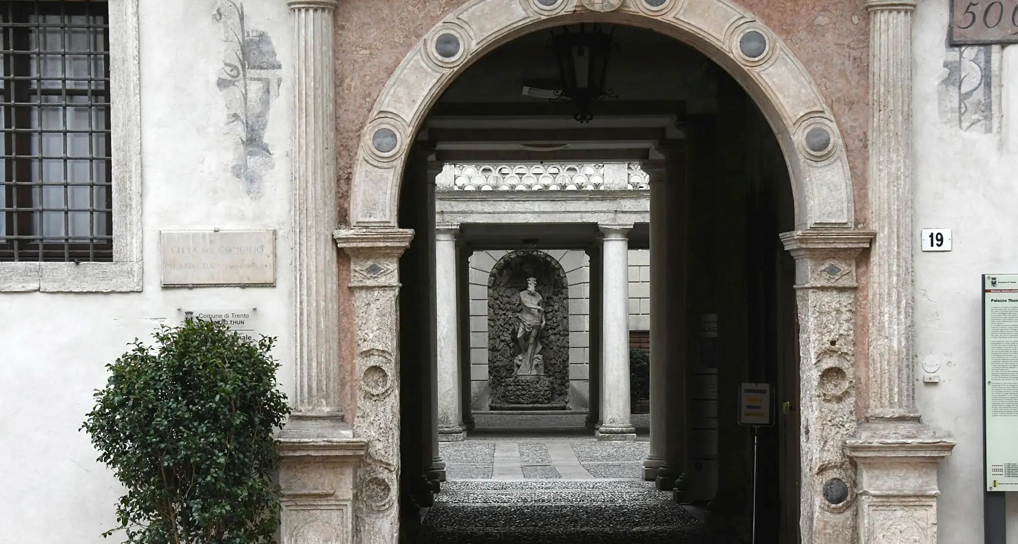 Comune di Trento, ok alla variazione di bilancio, arrivano 400 mila euro a bar e ristoranti