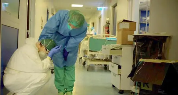 Fuga dei professionisti laureati all’estero e nel privato, Nursing up: “Dove è finito il progetto attrattività di Apss?”
