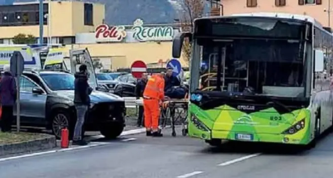 Per Francesco Moser scontro in auto con l’autobus