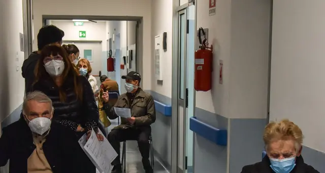 Vaccini: Magrini (Aifa),da lunedì prenotazioni con bivalenti