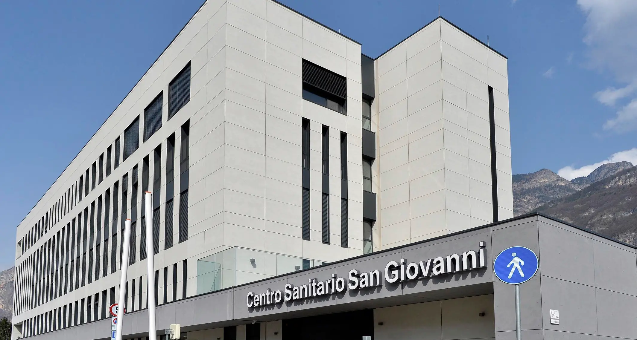 Ospedale di Mezzolombardo, né carne né pesce: i sindaci chiedono risposte, Segnana parla genericamente di «centralità dei territori»