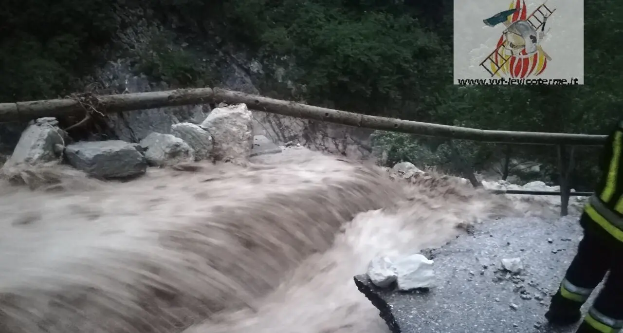 Barco di Levico, paura per il temporale, ieri danni all’acquedotto e due famiglie evacuate
