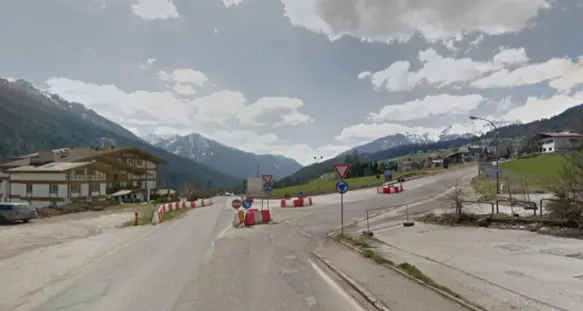 Nuova rotatoria sulla statale a Vigo di Fassa: consegnato il cantiere