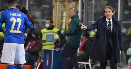 Mancini non rinuncia al contratto da 4 milioni netti all’anno fino al 2026: “Pronto a restare”