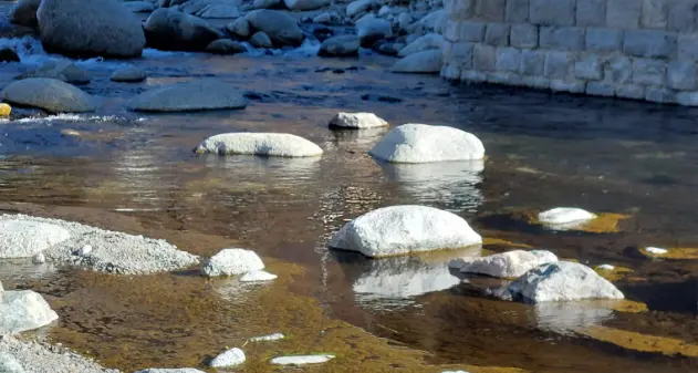 Pinzolo, letame sulla pista ciclabile e nel Sarca al ponte di San Niccolò, e non è la prima volta