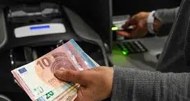 Indebitato un trentino su tre: le rate mensili ammontano a 406 euro