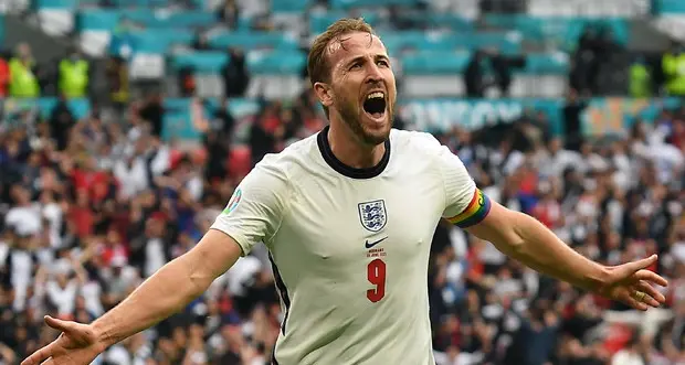 L'Inghilterra vola ai quarti: Sterling e Kane mandano a casa la Germania