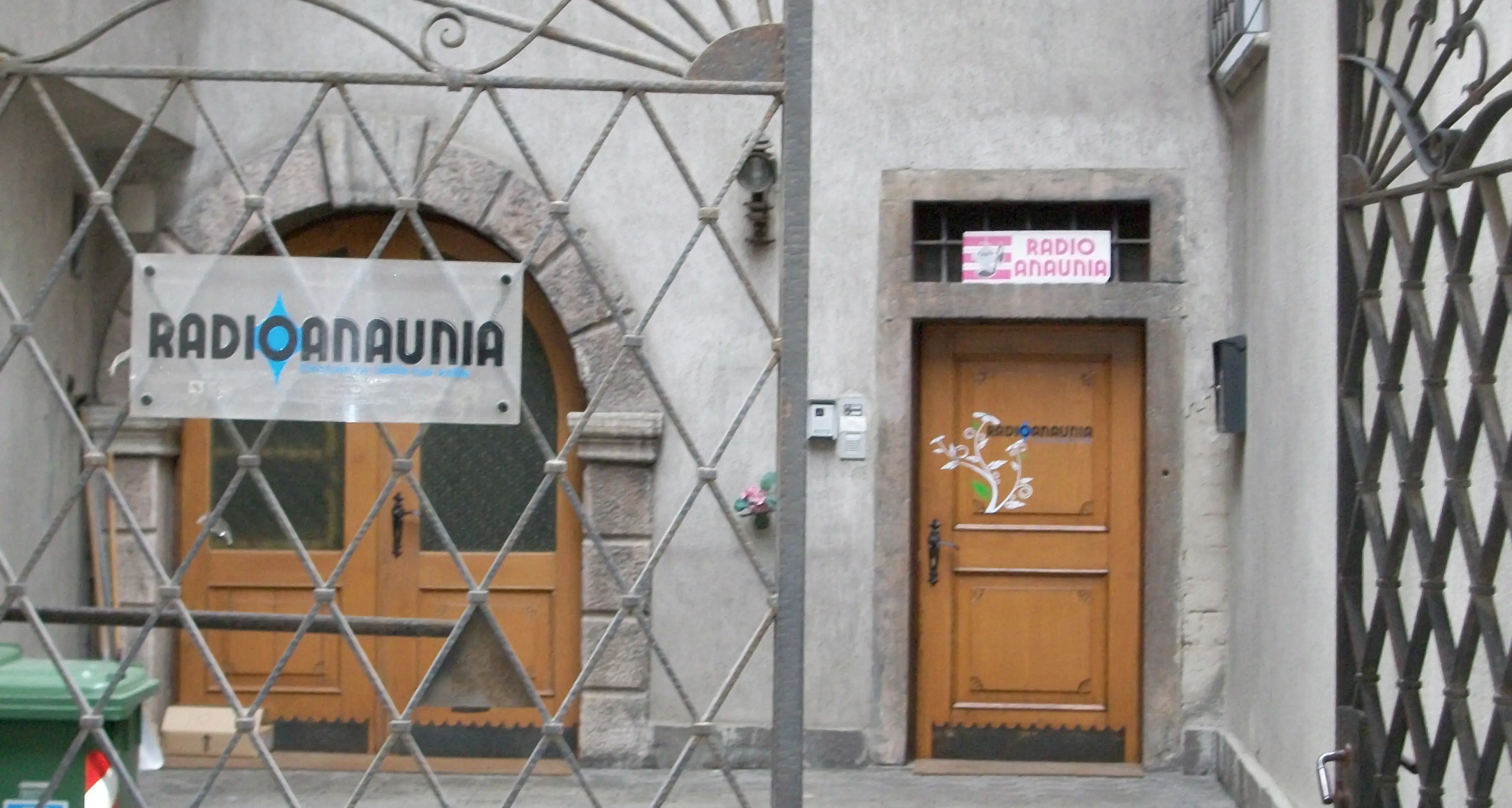 Com'è che l'Apt della Val di Non sta acquistando una radio: «Ma la spesa è di soli 35 mila euro»