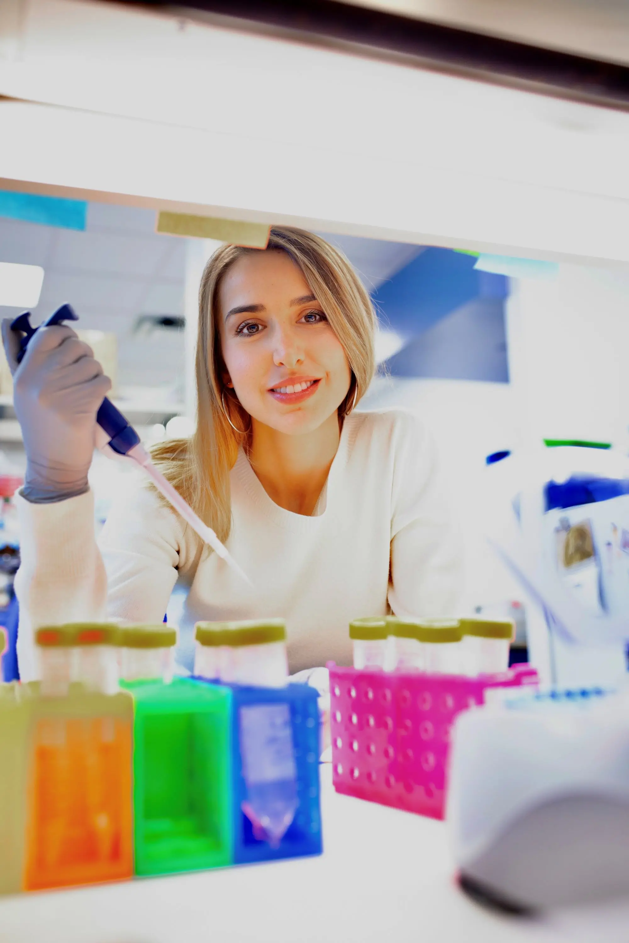 Borsa di studio della Fondazione Cassa di Trento alla giovane ricercatrice di Volano che studia i meccanismi dell’Alzheimer