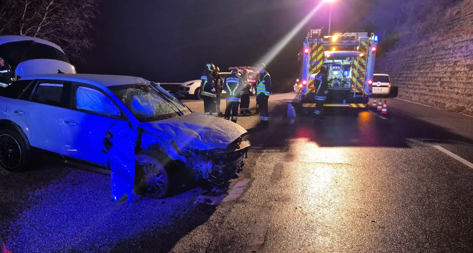 Auto si ribalta tra Mosana e Lavis: ferita una ventiduenne