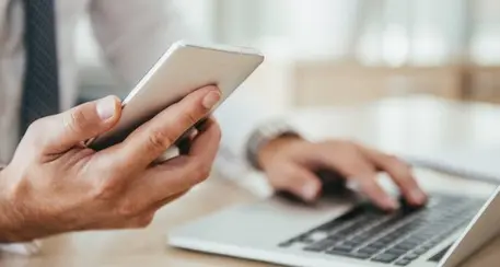 Bonifici istantanei si cambia, basta agli extra costi: si potranno fare a qualsiasi ora e ogni giorno