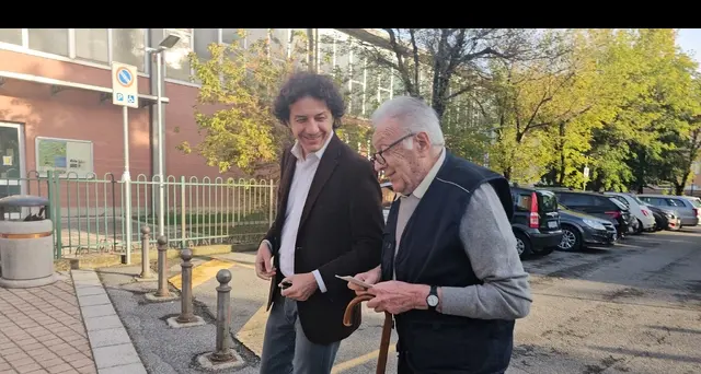 Suppletive Monza: Cappato accompagna il padre Alberto al voto
