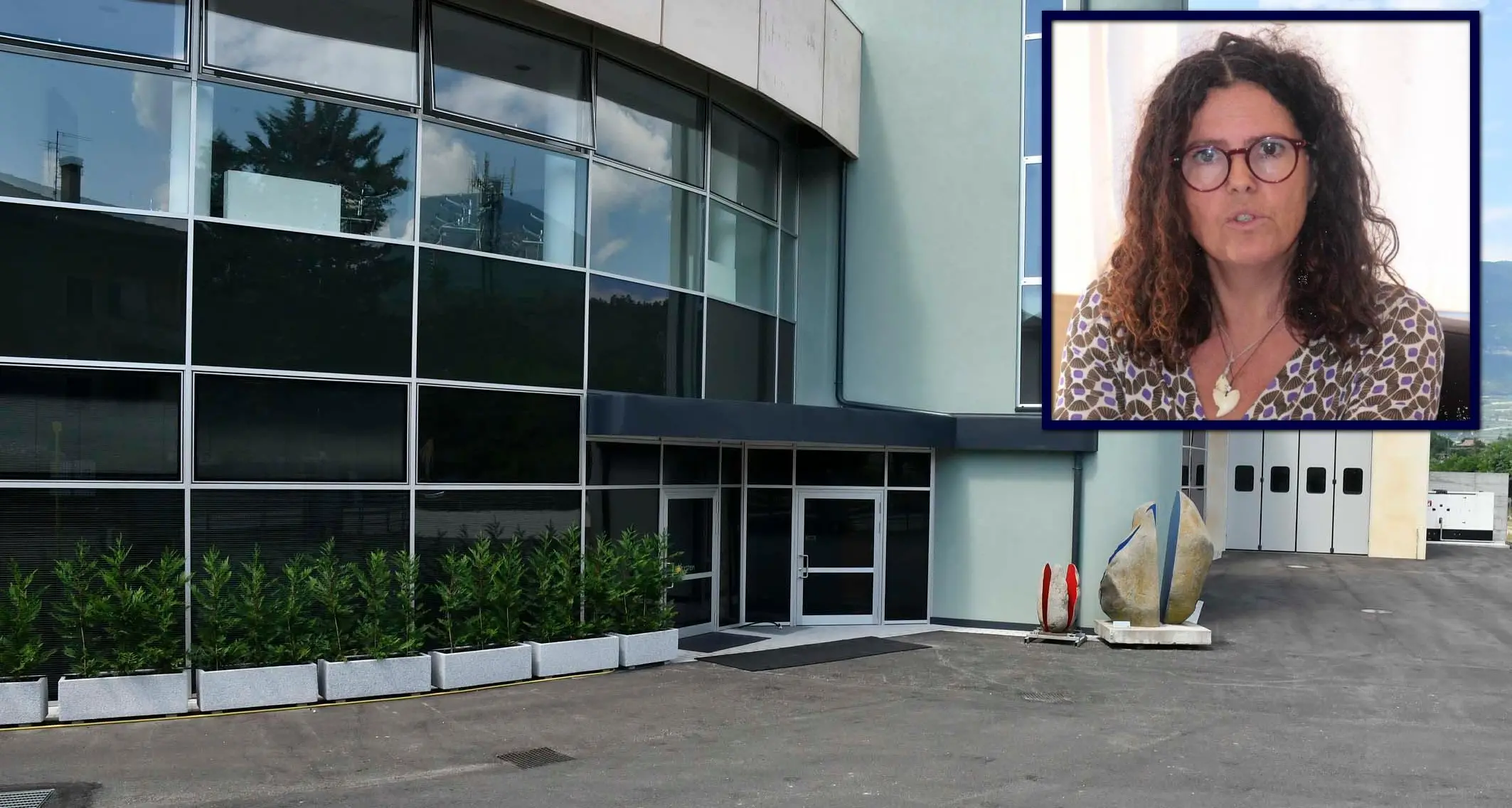 Caso Laba, scende in campo la sindaca Robol: «I diplomi dei 200 studenti devono essere garantiti»