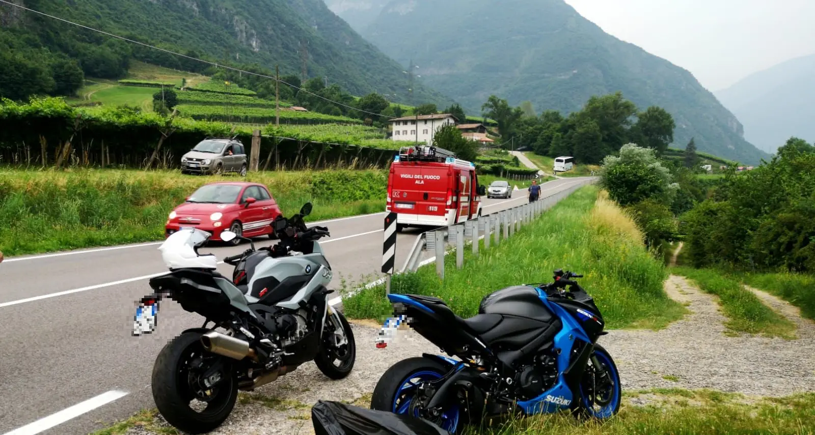 Ala, scontro tra moto: un 67enne in ospedale