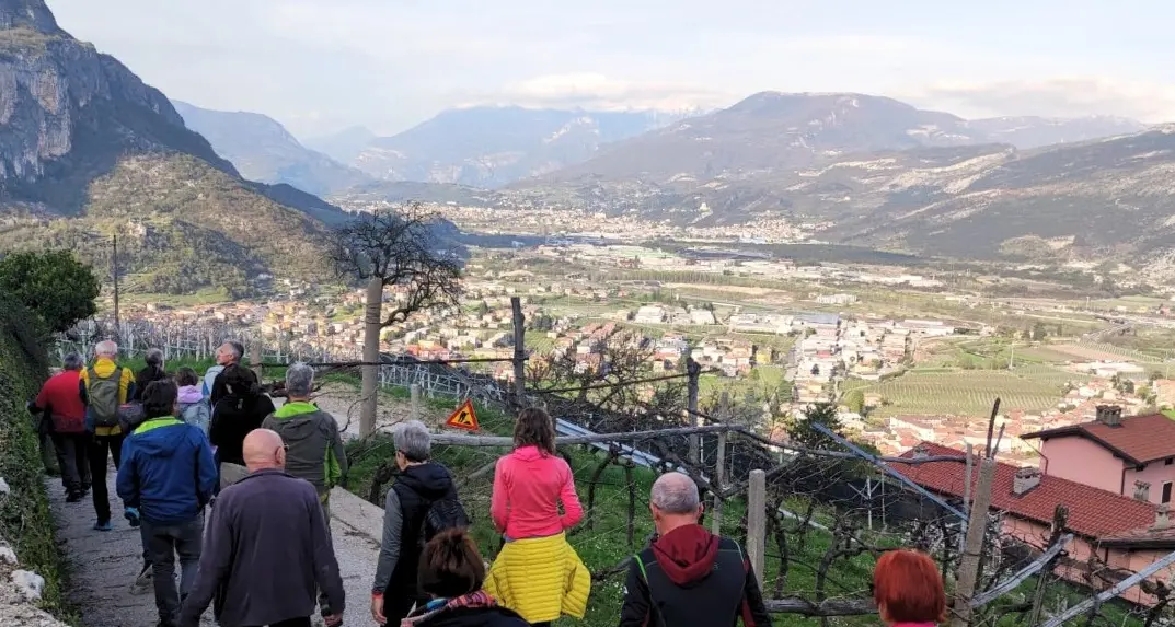 Sabato 13 e domenica 14 quattro percorsi, con guida gratuita, per \"Cammini Aperti\" in Trentino e Alto Adige