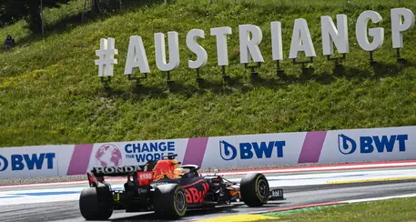 Gp Stiria, trionfo per Verstappen. Altra giornata nera per le Ferrari