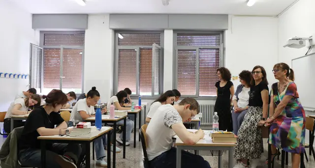 Maturità: Rete studenti, diffida a Valditara su voto in condotta