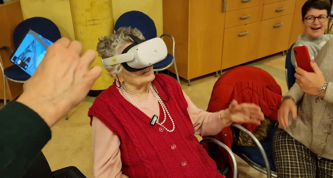 Un tuffo in 3D per il benessere degli anziani: la realtà virtuale arriva alla APSP Margherita Grazioli di Povo