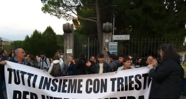 No Green pass: un migliaio in corteo a Udine