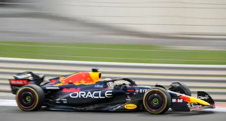 Gp di Abu Dhabi: vince Verstappen, secondo posto per il ferrarista Leclerc