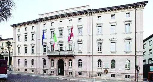 Comunità di valle, indennità su del 20 per cento e il sindaco di Trento passa da 9.432 a 11.040 euro al mese